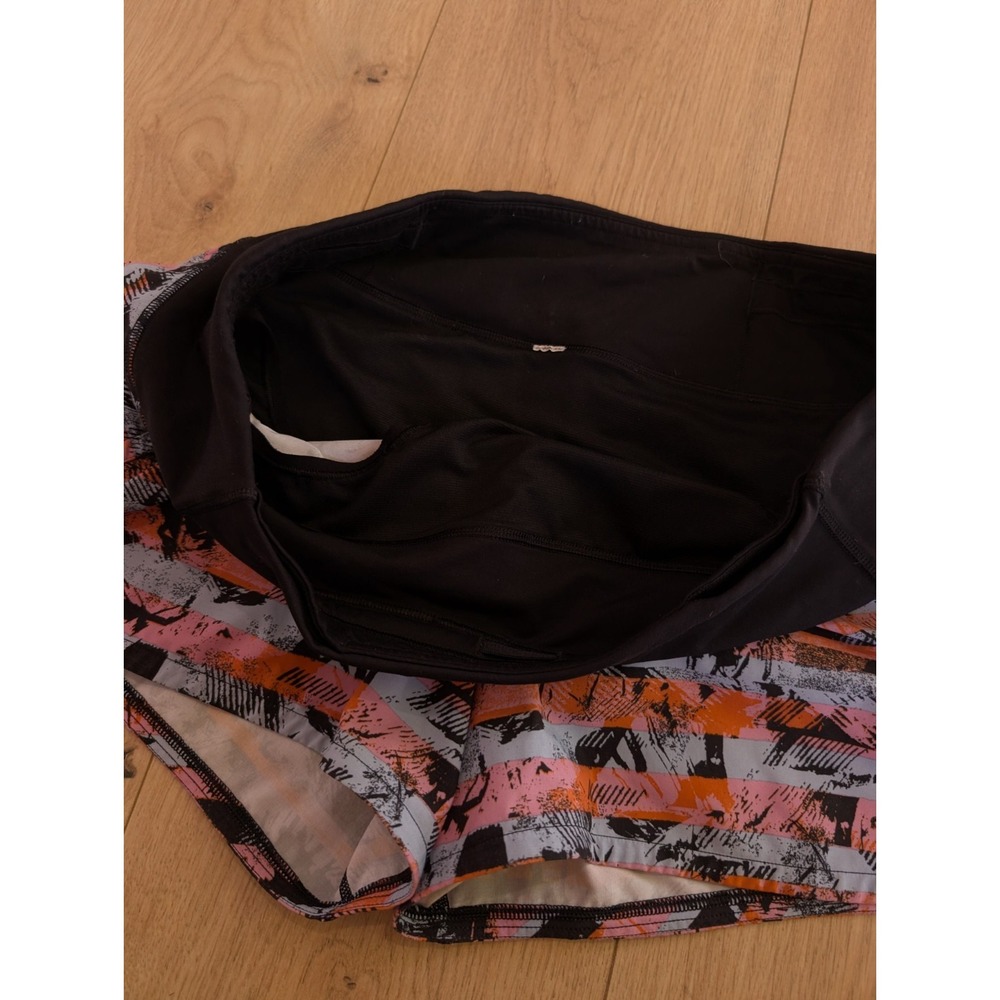 Lululemon Run Times Short II 4" in Inversion Multi/Black Size 6 Womens - Picture 6 of 14